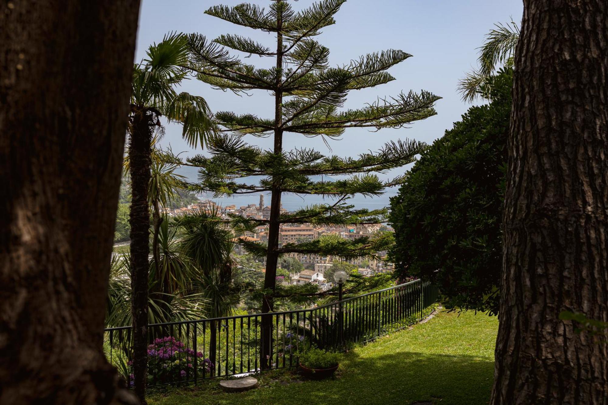 Villa Lilia Виетри Экстерьер фото